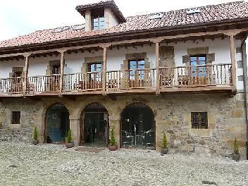La Casona De Llerana Hotel 4*